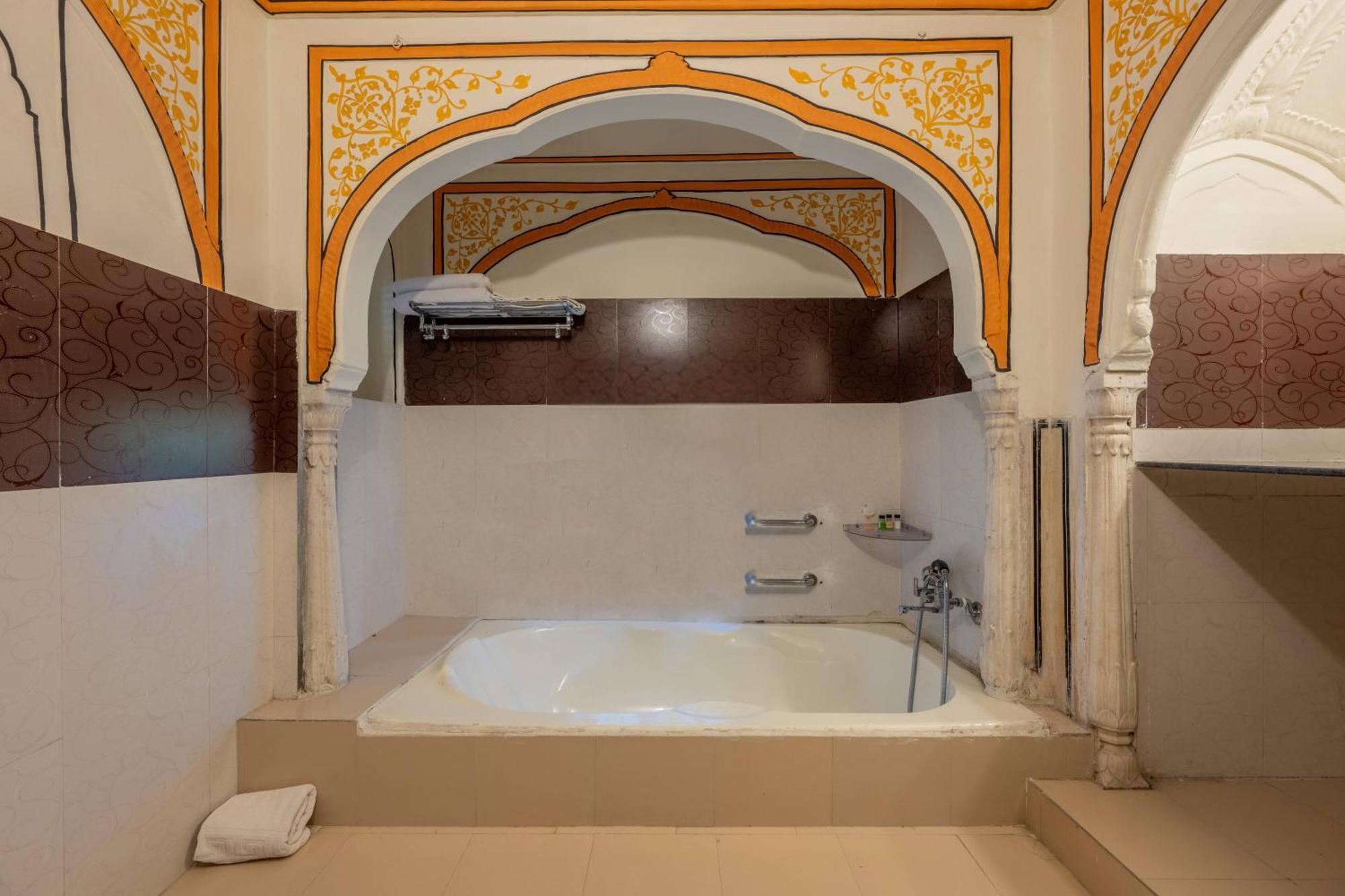 Dhulagarh Heritage Palace Hotel Near Jaipur Banskhoh ภายนอก รูปภาพ