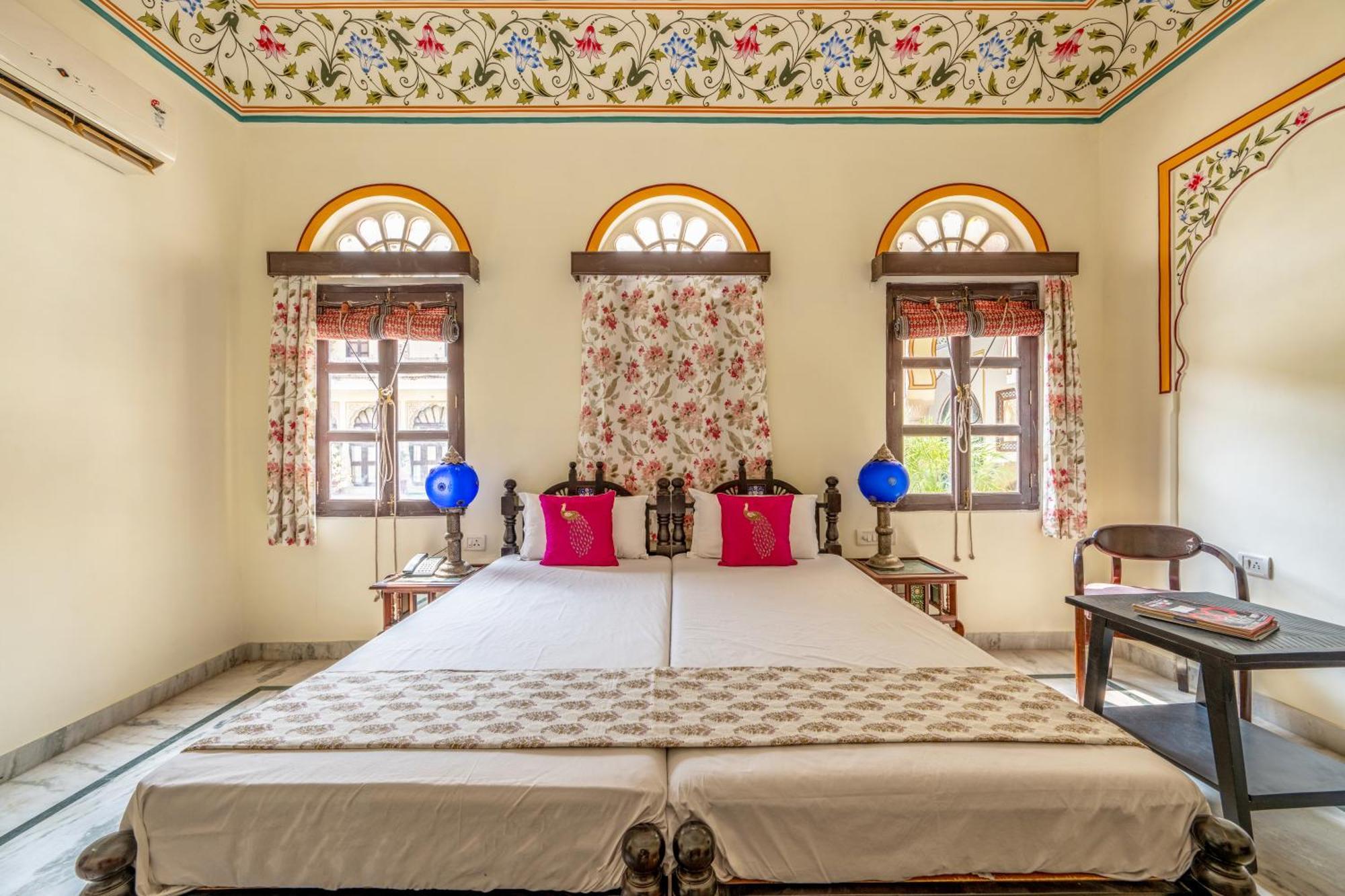 Dhulagarh Heritage Palace Hotel Near Jaipur Banskhoh ภายนอก รูปภาพ