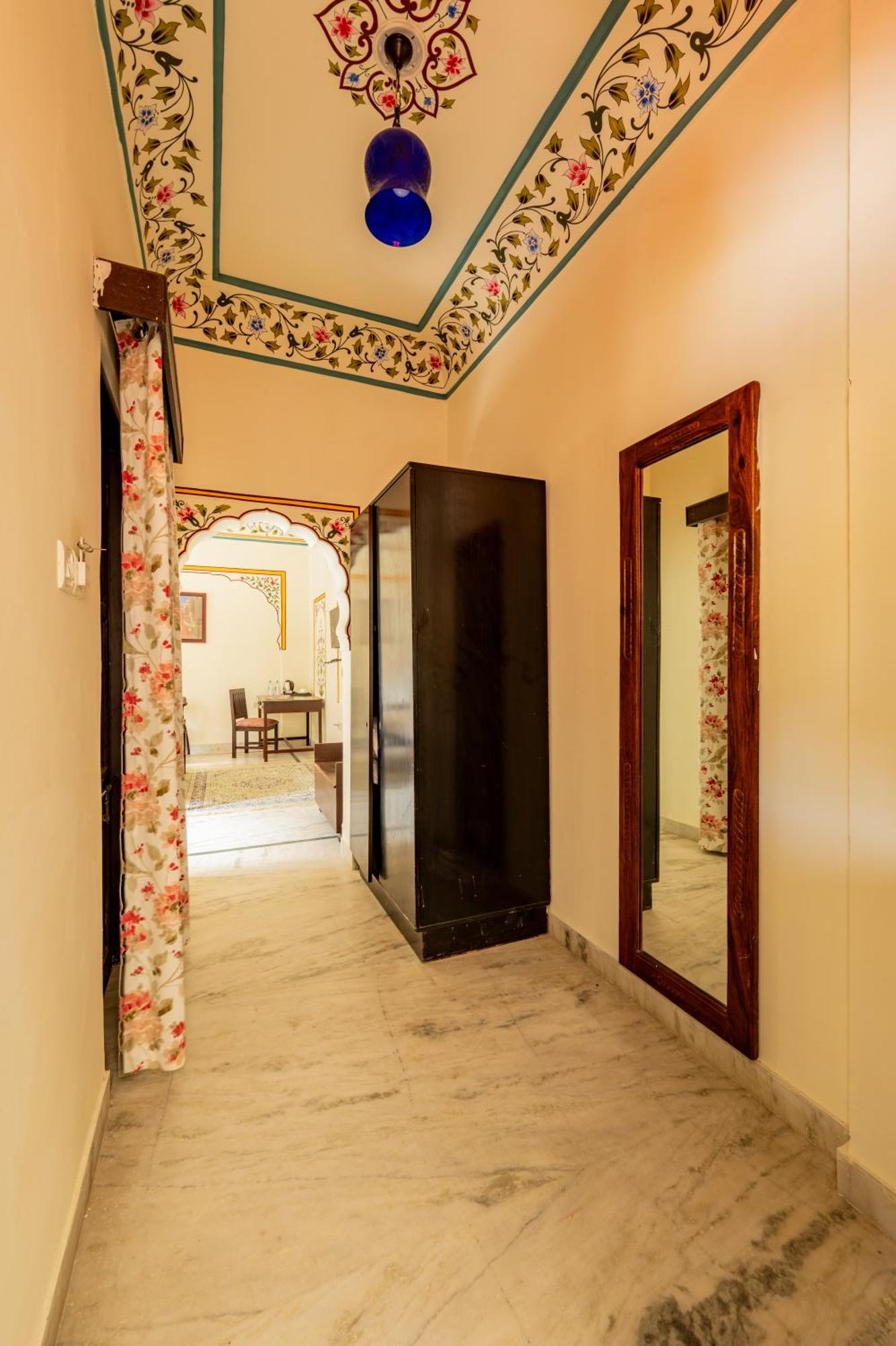 Dhulagarh Heritage Palace Hotel Near Jaipur Banskhoh ภายนอก รูปภาพ